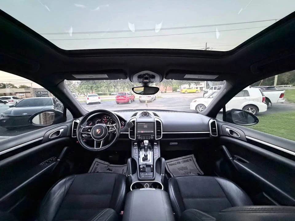 2017 Porsche 958 Cayenne - Image 12 of 20