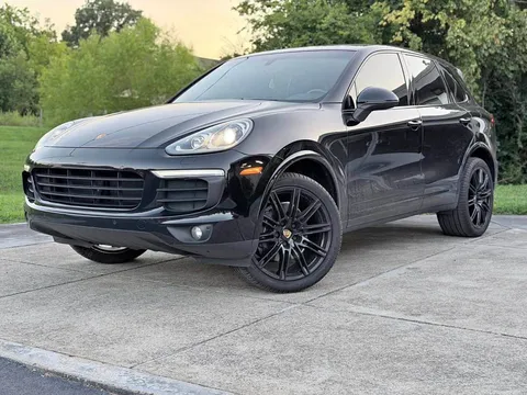 2017 Porsche Cayenne Platinum Edition