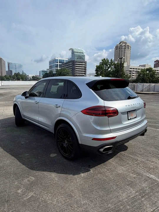 2017 Porsche 958 Cayenne - Image 13 of 14