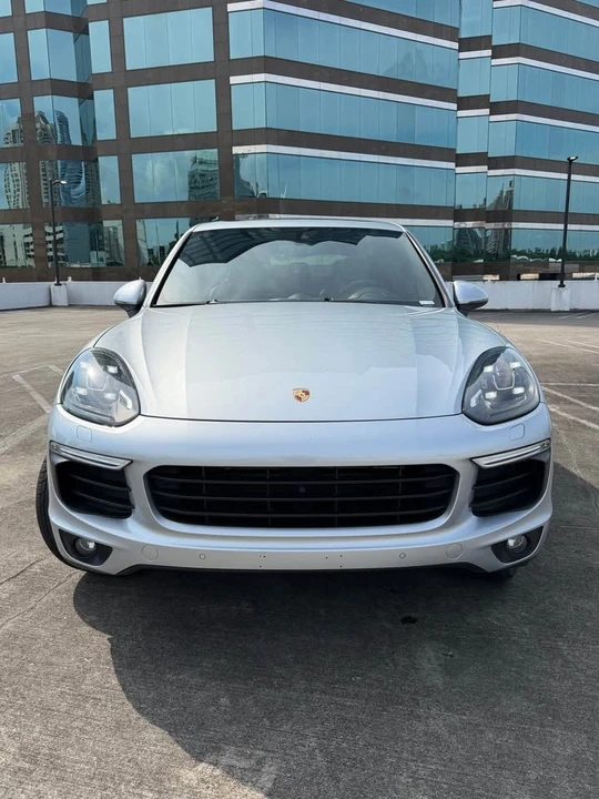 2017 Porsche 958 Cayenne - Image 2 of 14