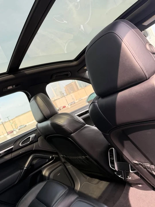 2017 Porsche 958 Cayenne - Image 12 of 14