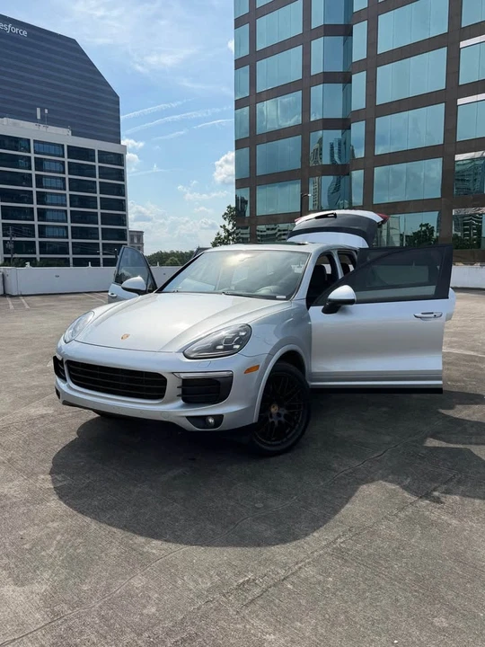 2017 Porsche 958 Cayenne - Image 3 of 14