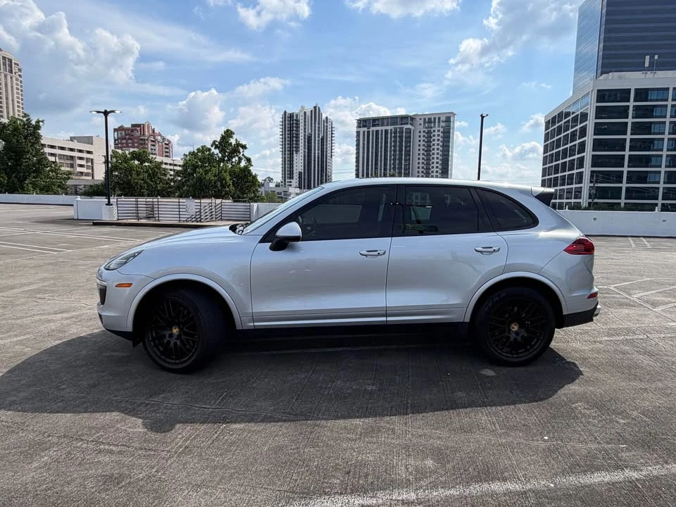 2017 Porsche 958 Cayenne - Image 5 of 14