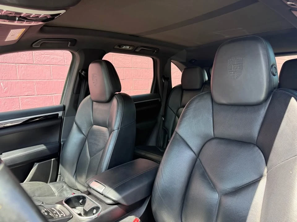 2017 Porsche 958 Cayenne - Image 9 of 19