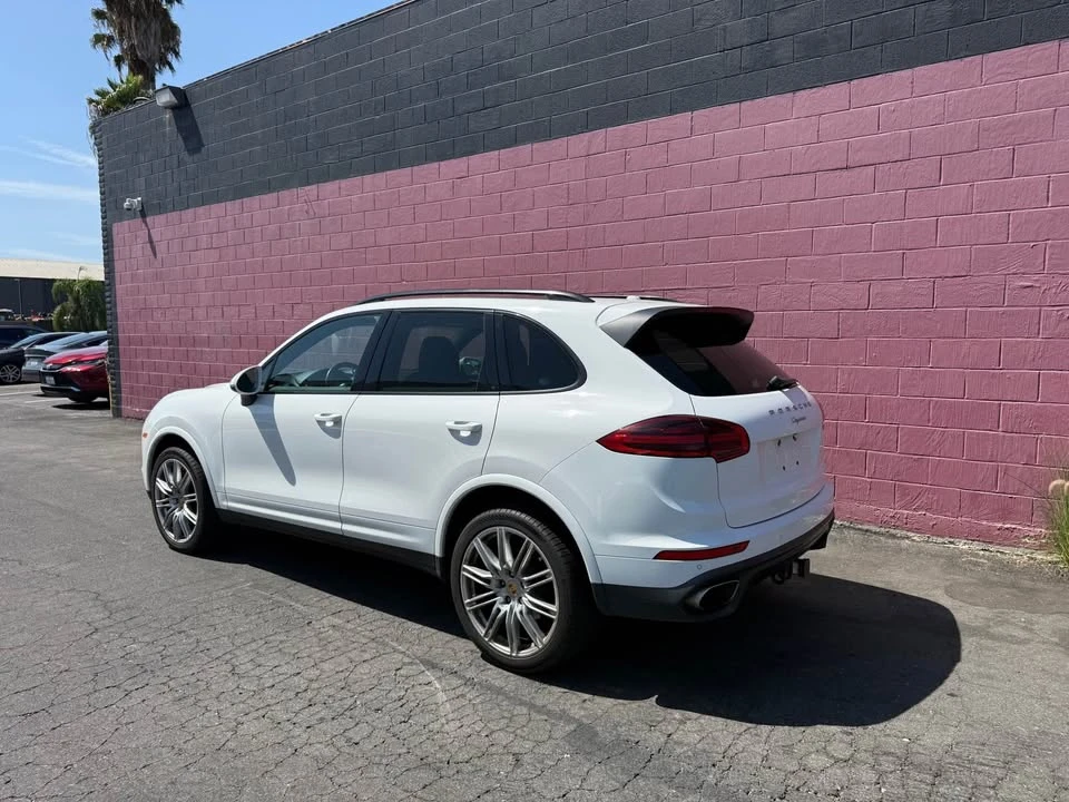 2017 Porsche 958 Cayenne - Image 4 of 19