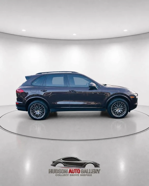 2017 Porsche 958 Cayenne - Image 7 of 15