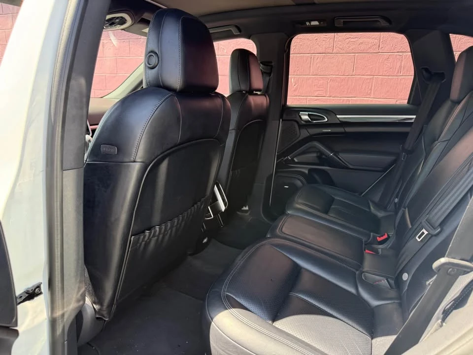 2017 Porsche 958 Cayenne - Image 12 of 19