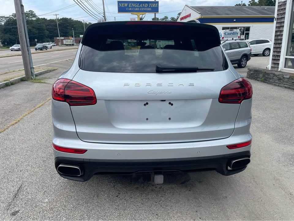 2017 Porsche 958 Cayenne - Image 7 of 17