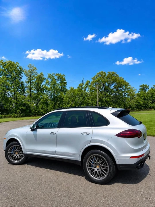 2017 Porsche 958 Cayenne - Image 5 of 14