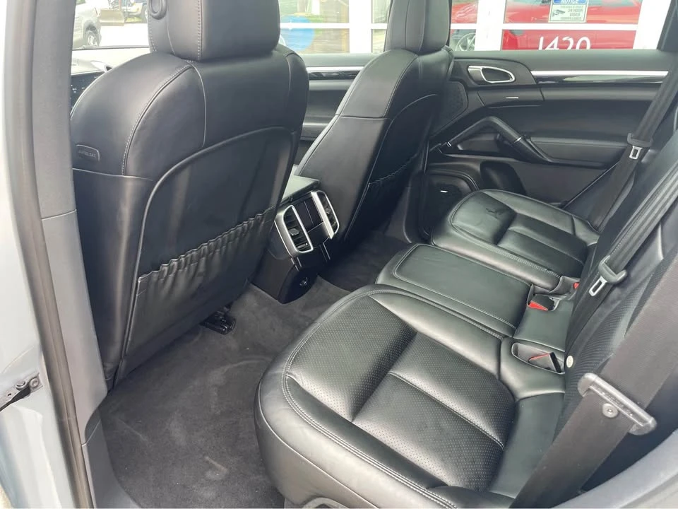 2017 Porsche 958 Cayenne - Image 15 of 17