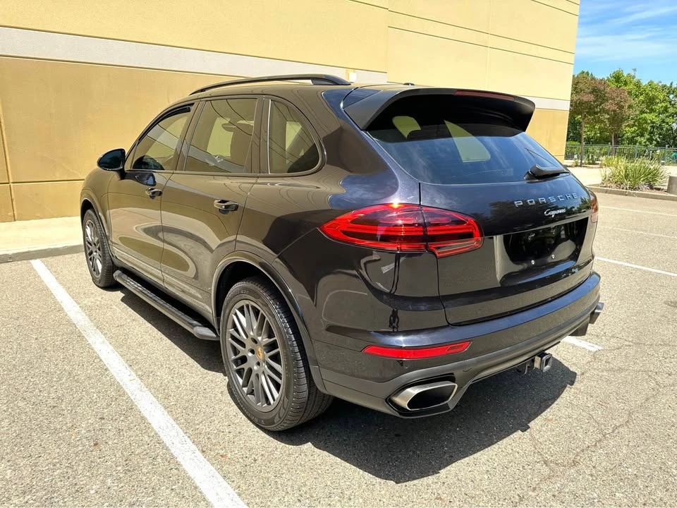 2017 Porsche 958 Cayenne - Image 4 of 19