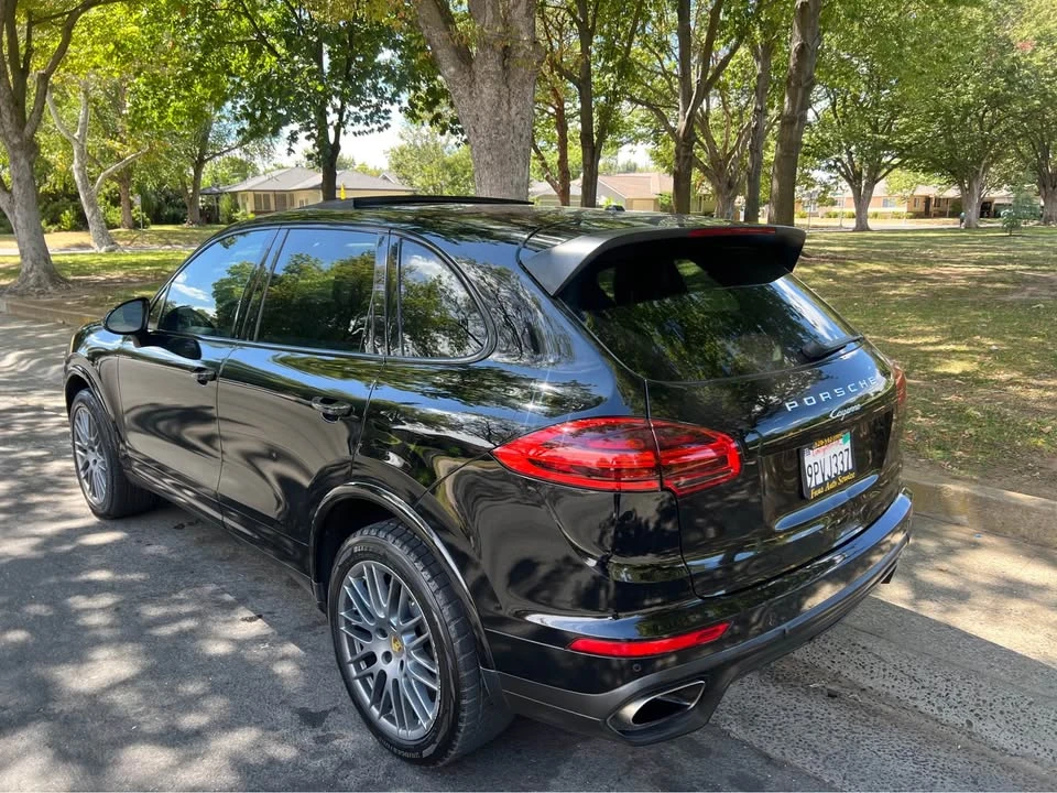 2017 Porsche 958 Cayenne - Image 6 of 12