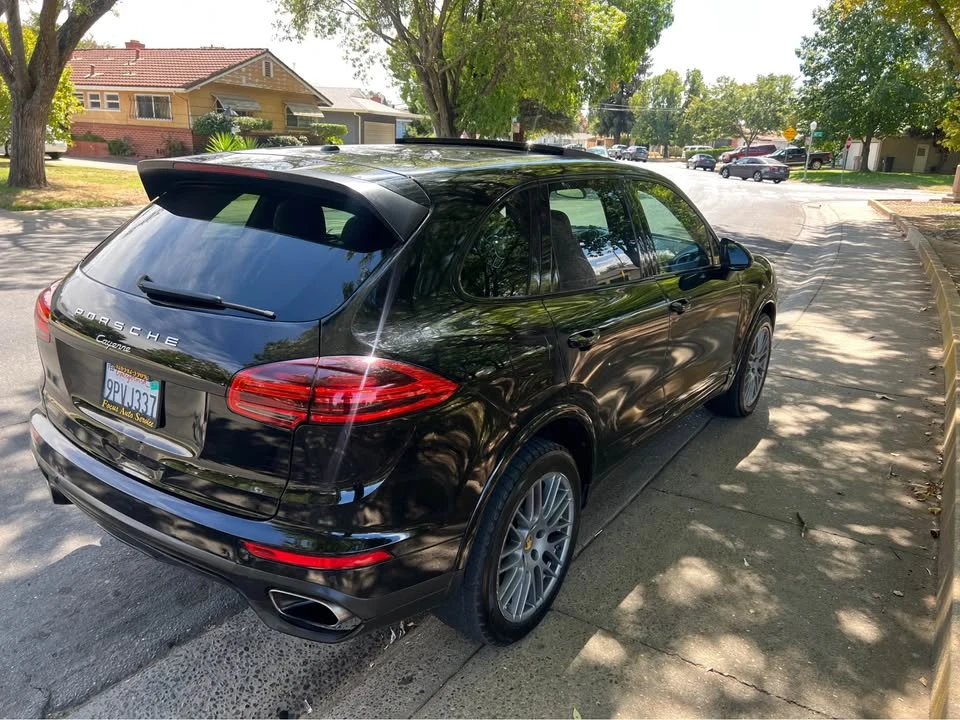2017 Porsche 958 Cayenne - Image 5 of 12