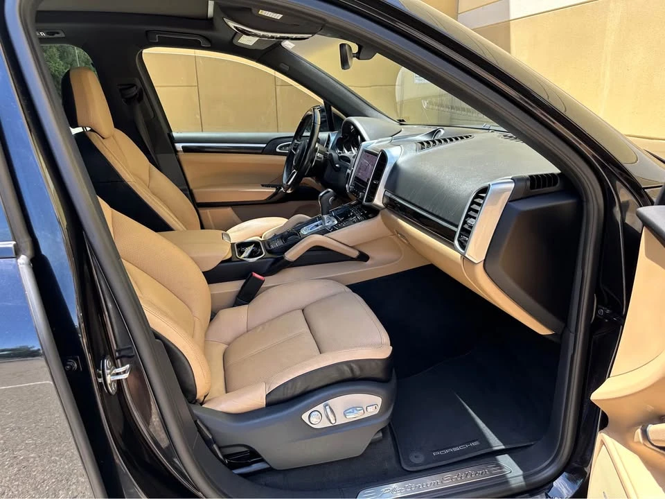 2017 Porsche 958 Cayenne - Image 8 of 19
