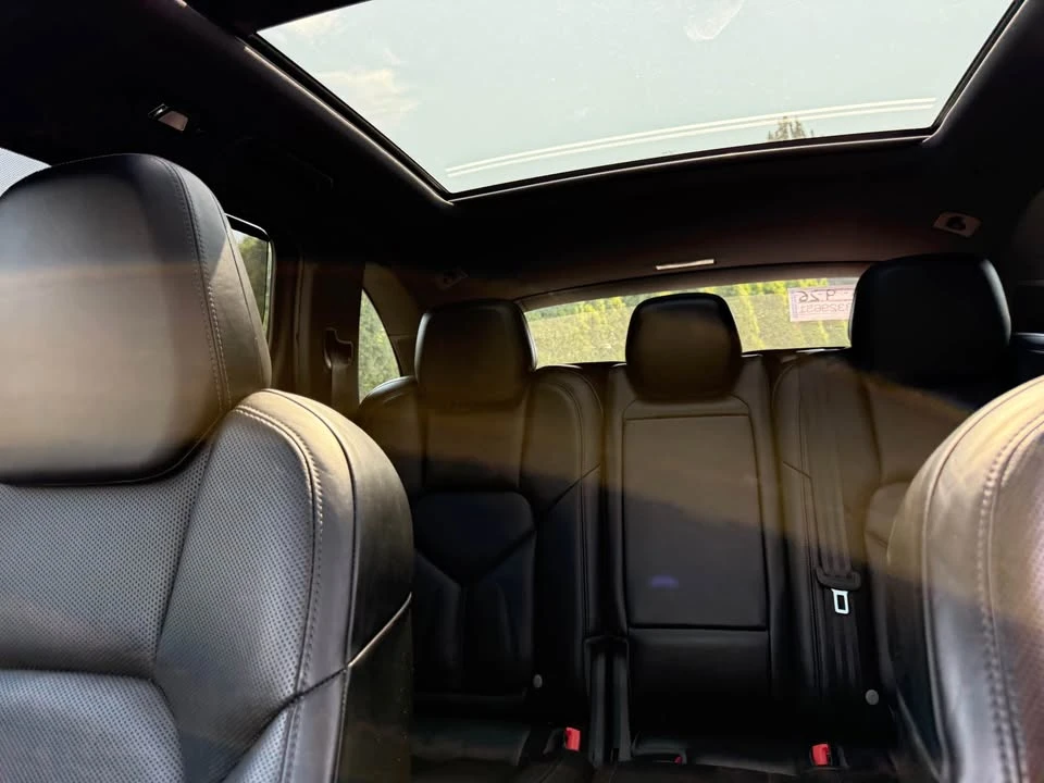 2017 Porsche 958 Cayenne - Image 12 of 15