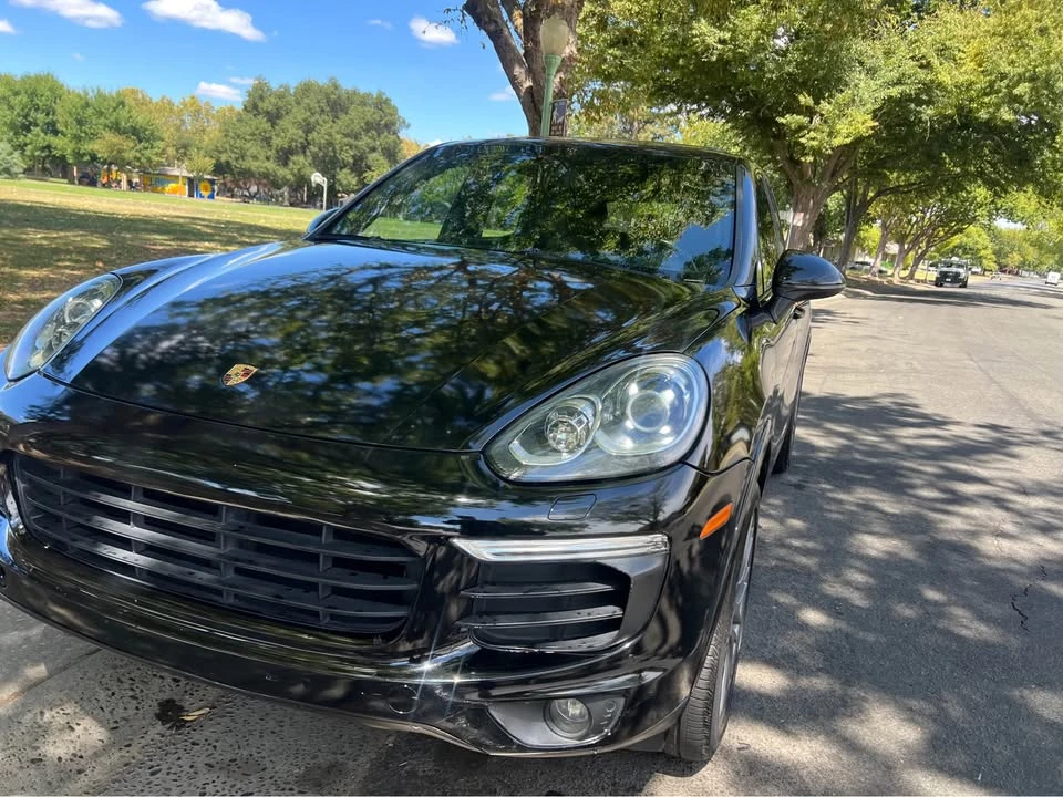 2017 Porsche 958 Cayenne - Image 3 of 12