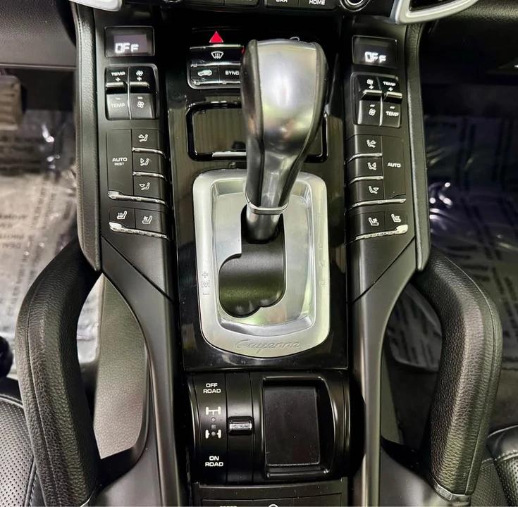 2017 Porsche 958 Cayenne - Image 18 of 20
