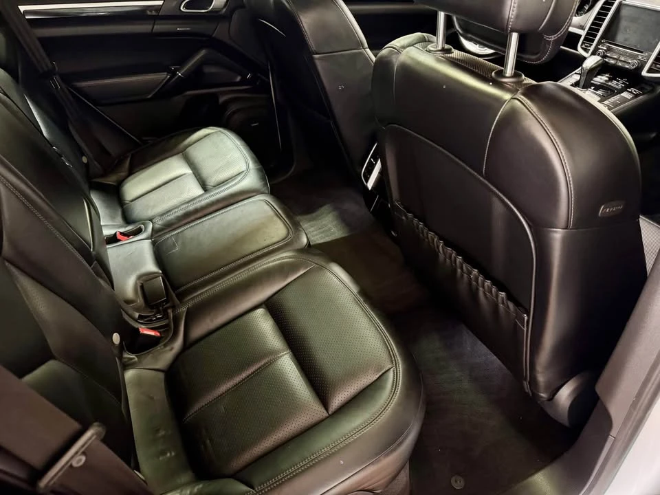 2017 Porsche 958 Cayenne - Image 19 of 20