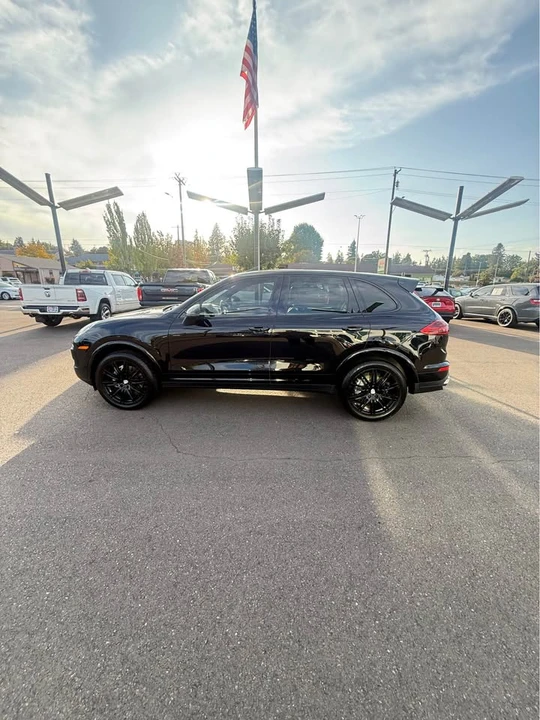 2017 Porsche 958 Cayenne - Image 5 of 15