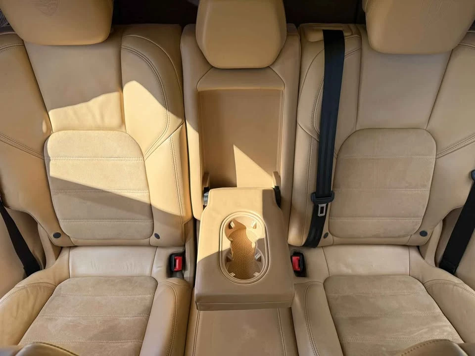 2017 Porsche 958 Cayenne - Image 13 of 20