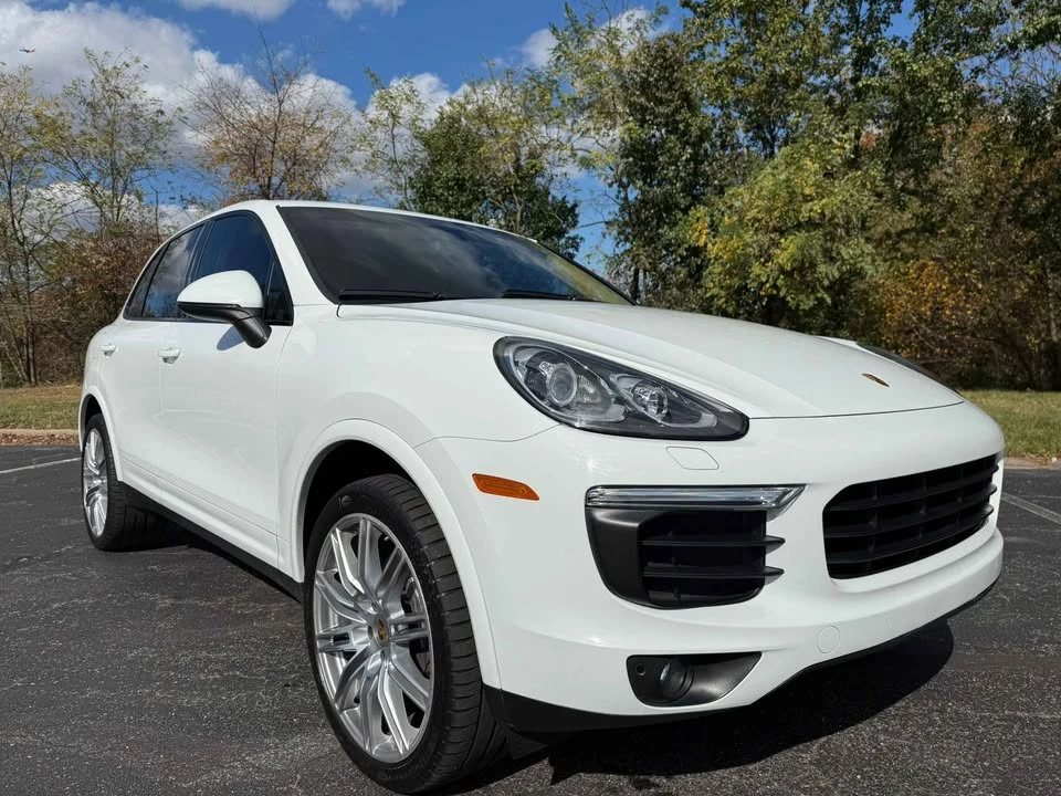 2017 Porsche 958 Cayenne - Image 3 of 20