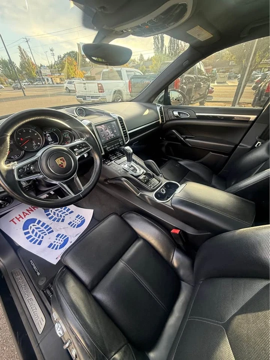 2017 Porsche 958 Cayenne - Image 10 of 15