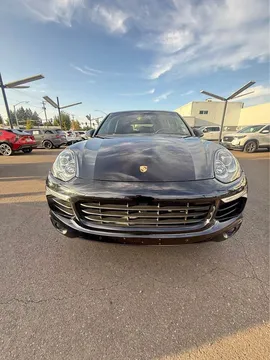 2017 Porsche Cayenne Platinum Edition