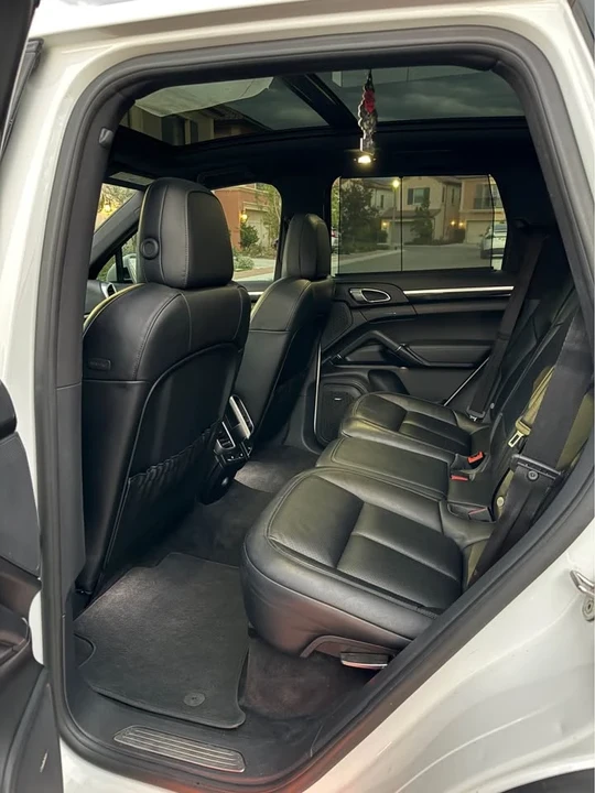 2017 Porsche 958 Cayenne S - Image 14 of 20