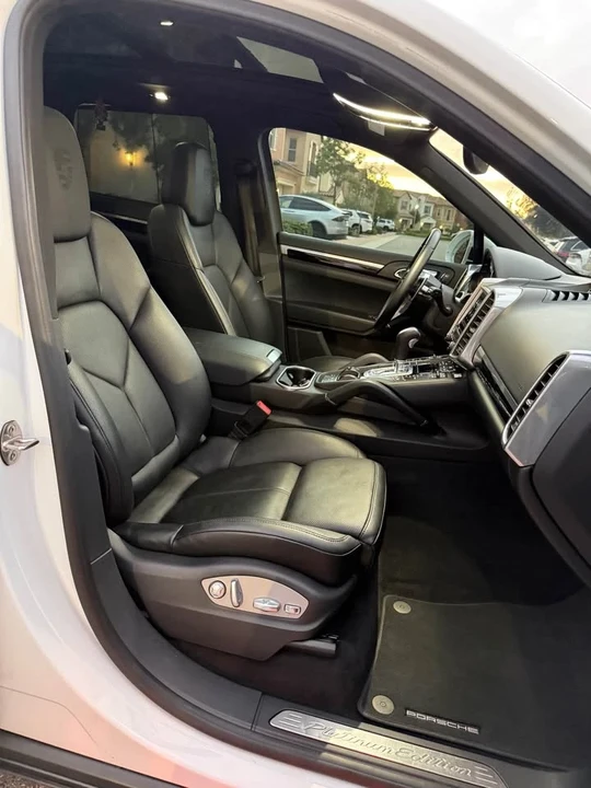 2017 Porsche 958 Cayenne S - Image 16 of 20