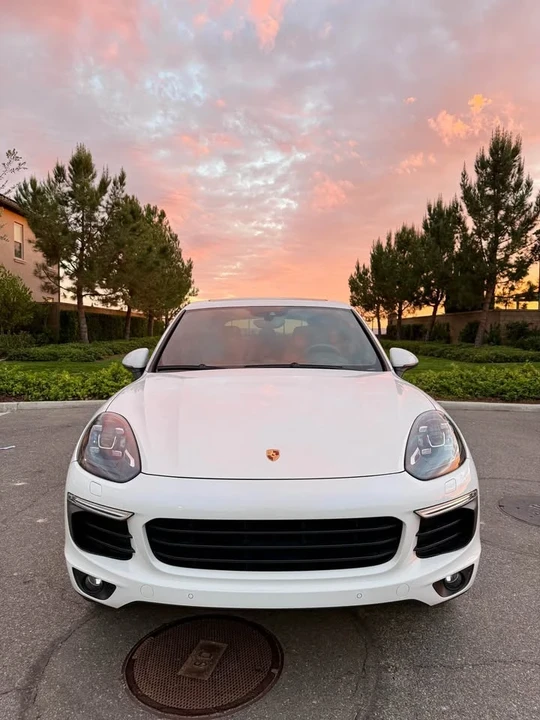 2017 Porsche 958 Cayenne S - Image 2 of 20