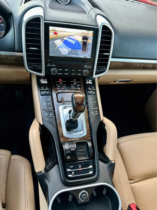 2017 Porsche 958 Cayenne - Image 15 of 19