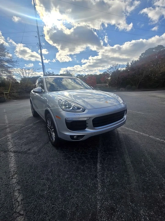2017 Porsche 958 Cayenne - Image 2 of 17