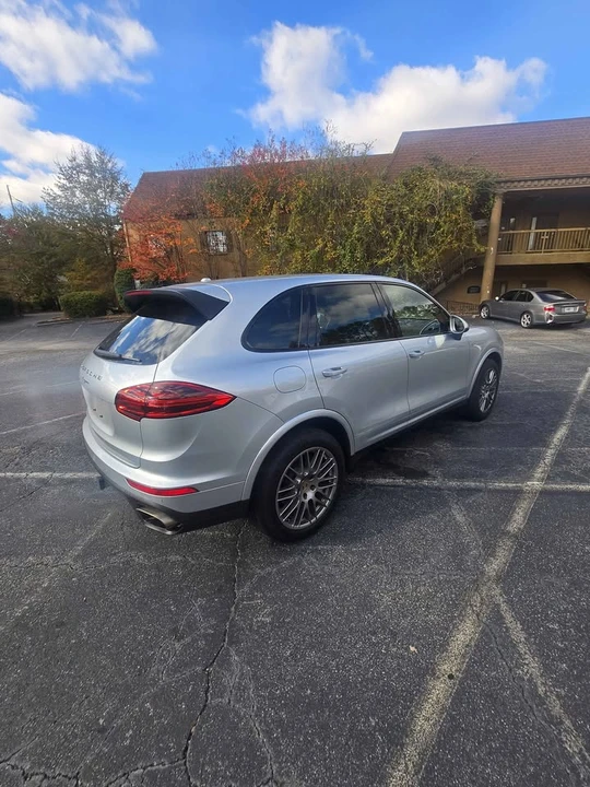 2017 Porsche 958 Cayenne - Image 11 of 17