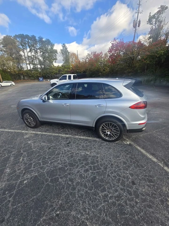 2017 Porsche 958 Cayenne - Image 6 of 17
