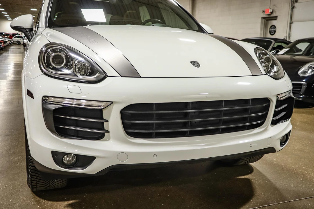2017 Porsche 958 Cayenne - Image 24 of 30