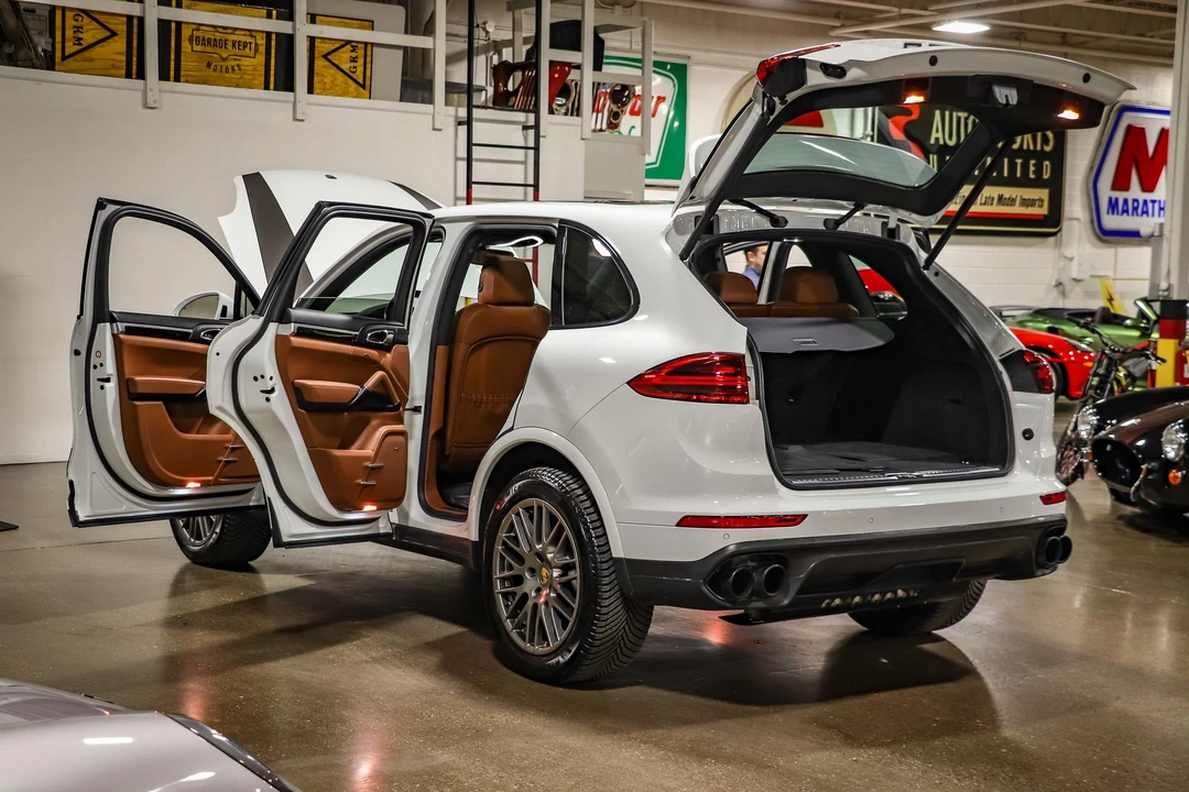2017 Porsche 958 Cayenne - Image 19 of 30