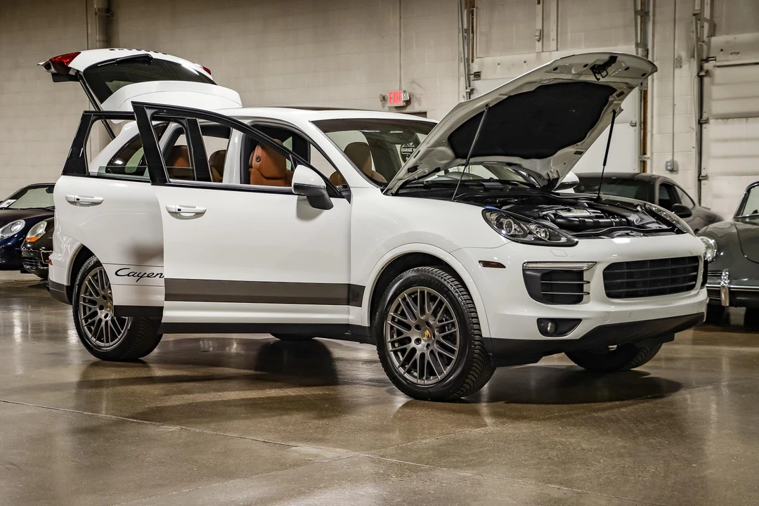2017 Porsche 958 Cayenne - Image 21 of 30