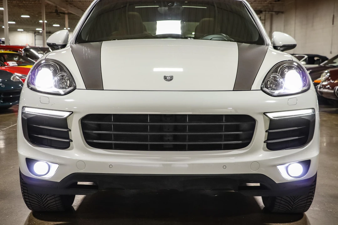 2017 Porsche 958 Cayenne - Image 26 of 30