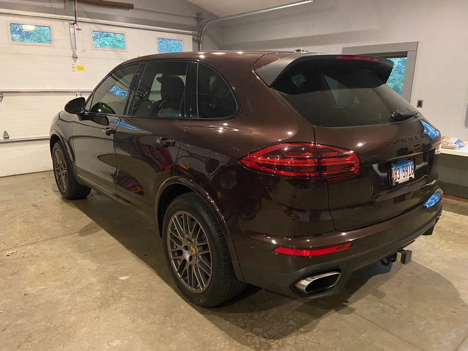 2017 Porsche 958 Cayenne - Image 3 of 9