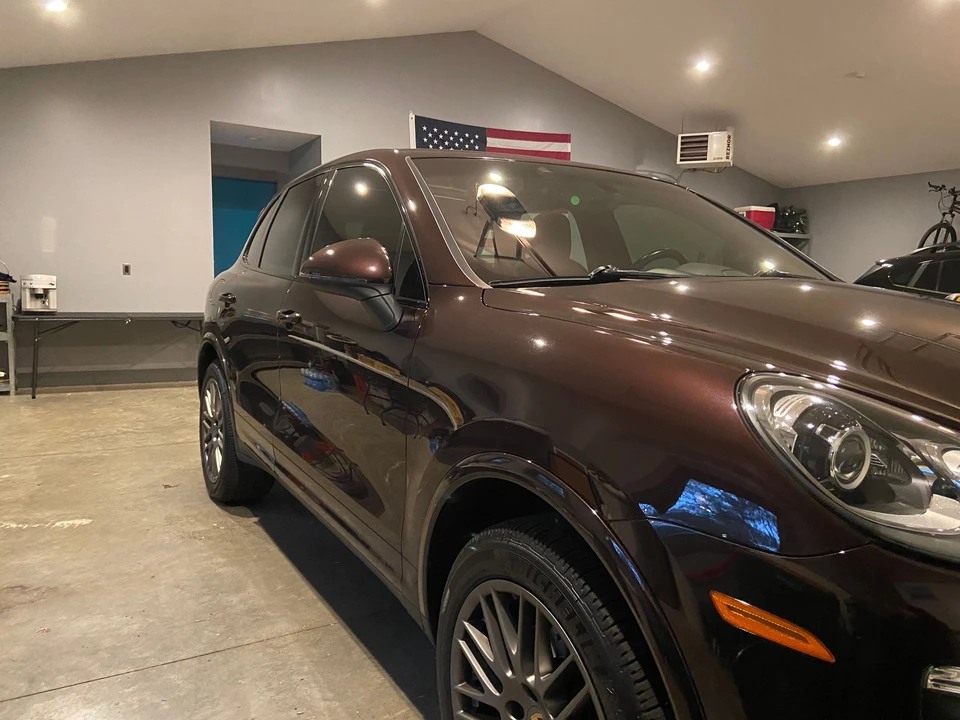 2017 Porsche 958 Cayenne - Image 2 of 9