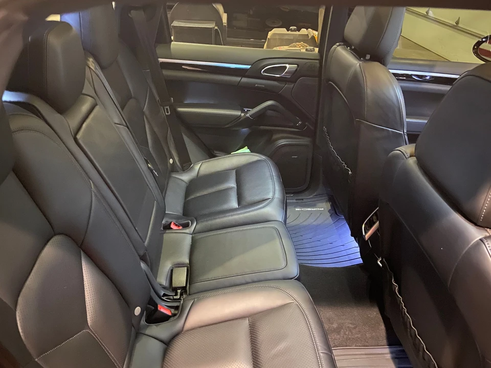 2017 Porsche 958 Cayenne - Image 9 of 9
