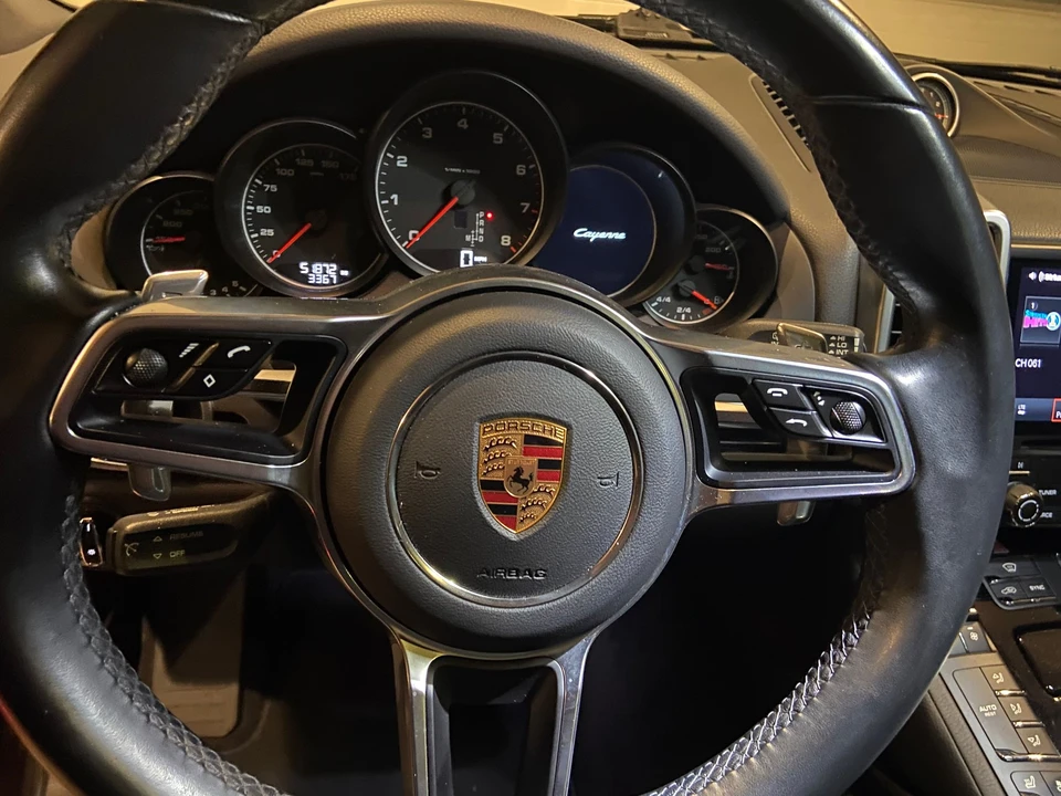 2017 Porsche 958 Cayenne - Image 6 of 9