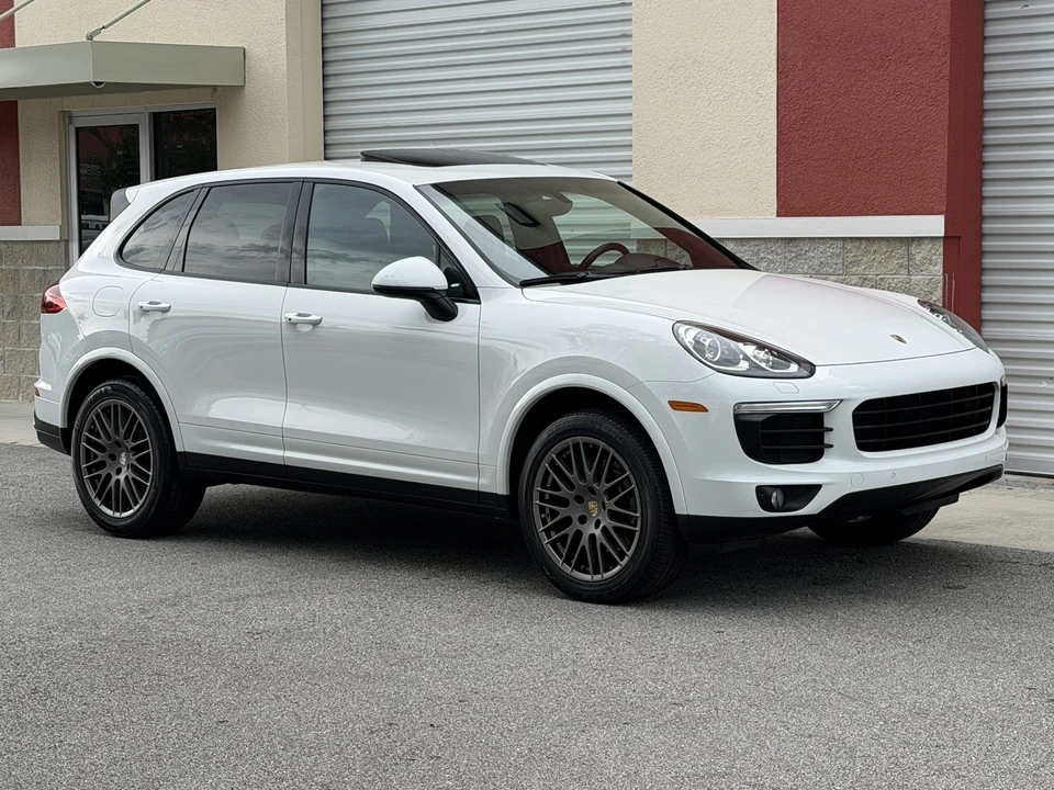 2017 Porsche 958 Cayenne - Image 22 of 31