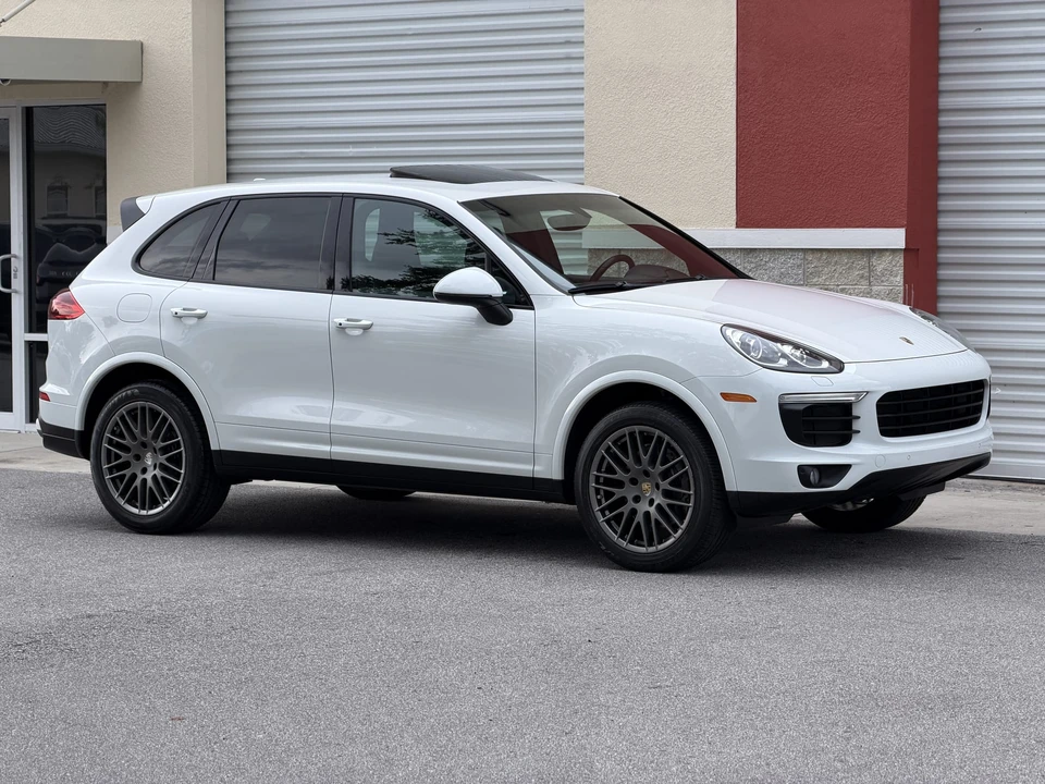 2017 Porsche 958 Cayenne - Image 20 of 31