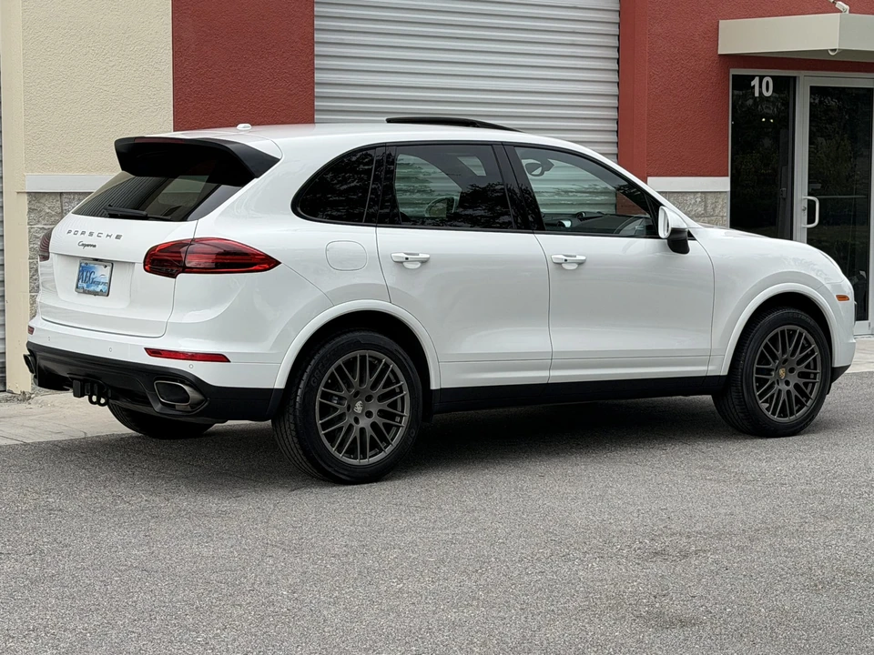 2017 Porsche 958 Cayenne - Image 15 of 31