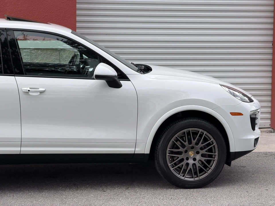 2017 Porsche 958 Cayenne - Image 28 of 31