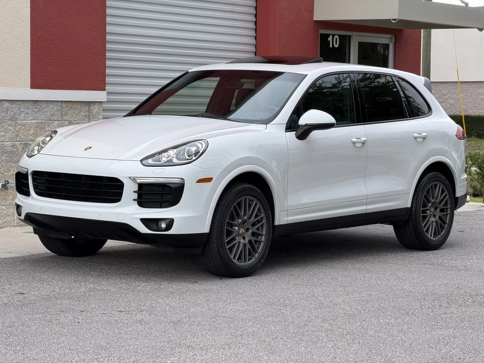 2017 Porsche 958 Cayenne - Image 5 of 31