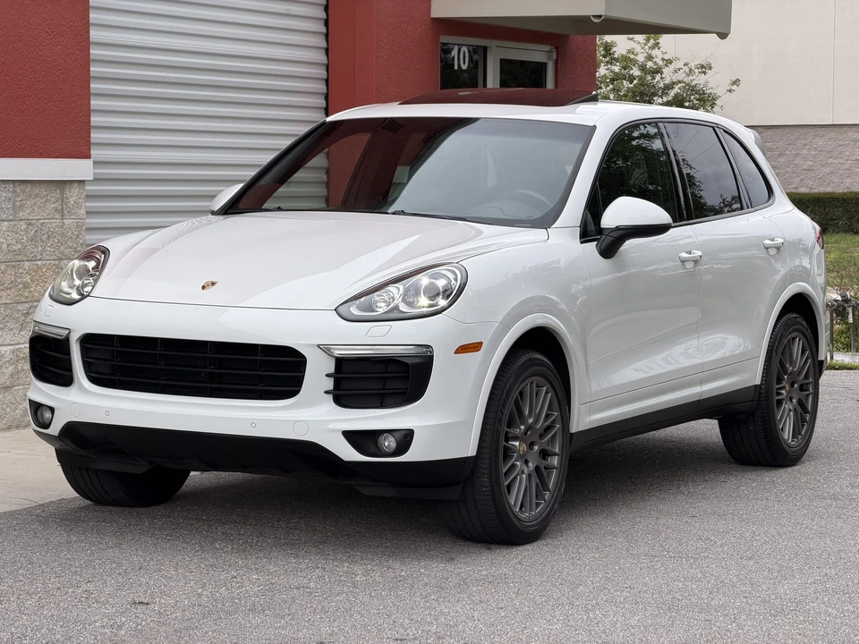 2017 Porsche 958 Cayenne - Image 4 of 31