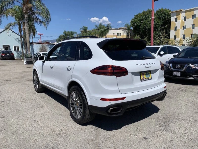 2017 Porsche 958 Cayenne - Image 9 of 25