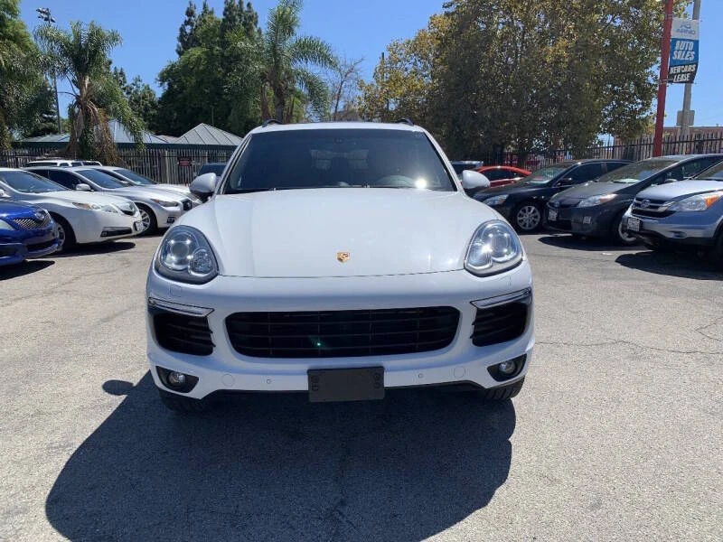 2017 Porsche 958 Cayenne - Image 4 of 25